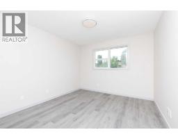 10 Cayuga Crescent W - photo 12