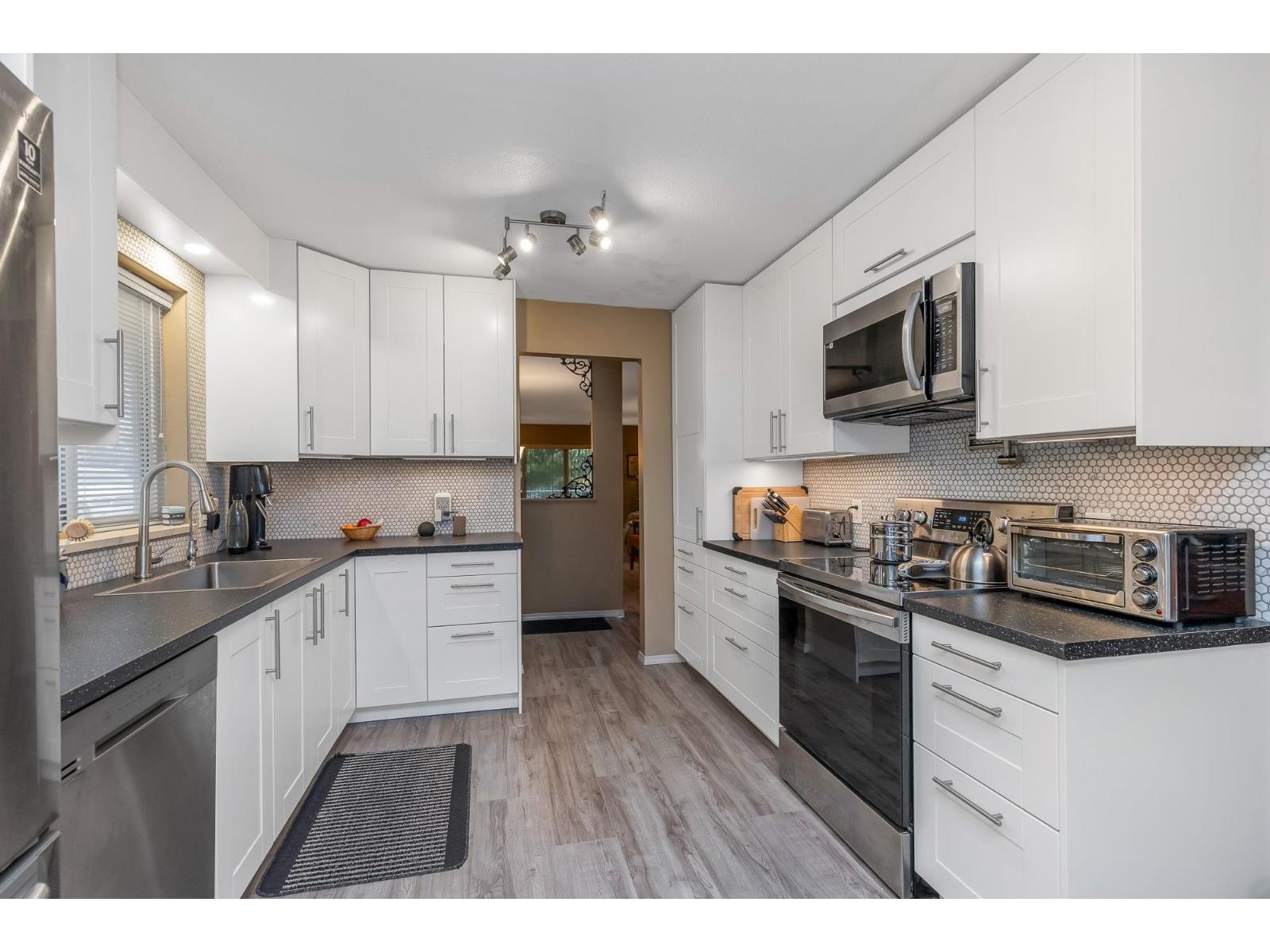 3 Bed, 3 Bath House for Sale in Abbotsford – 47 3380 GLADWIN ROAD, Abbotsford – MLS# R3146079 - Image 23