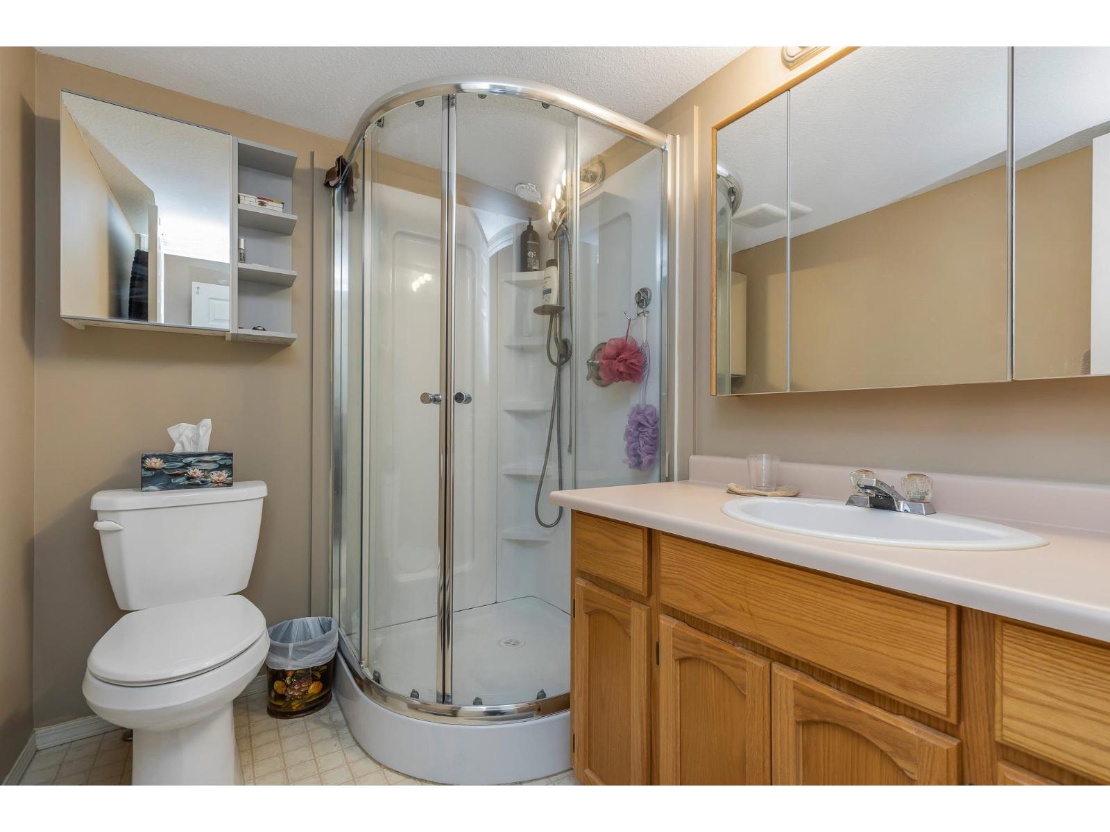 3 Bed, 3 Bath House for Sale in Abbotsford – 47 3380 GLADWIN ROAD, Abbotsford – MLS# R3146079 - Image 37