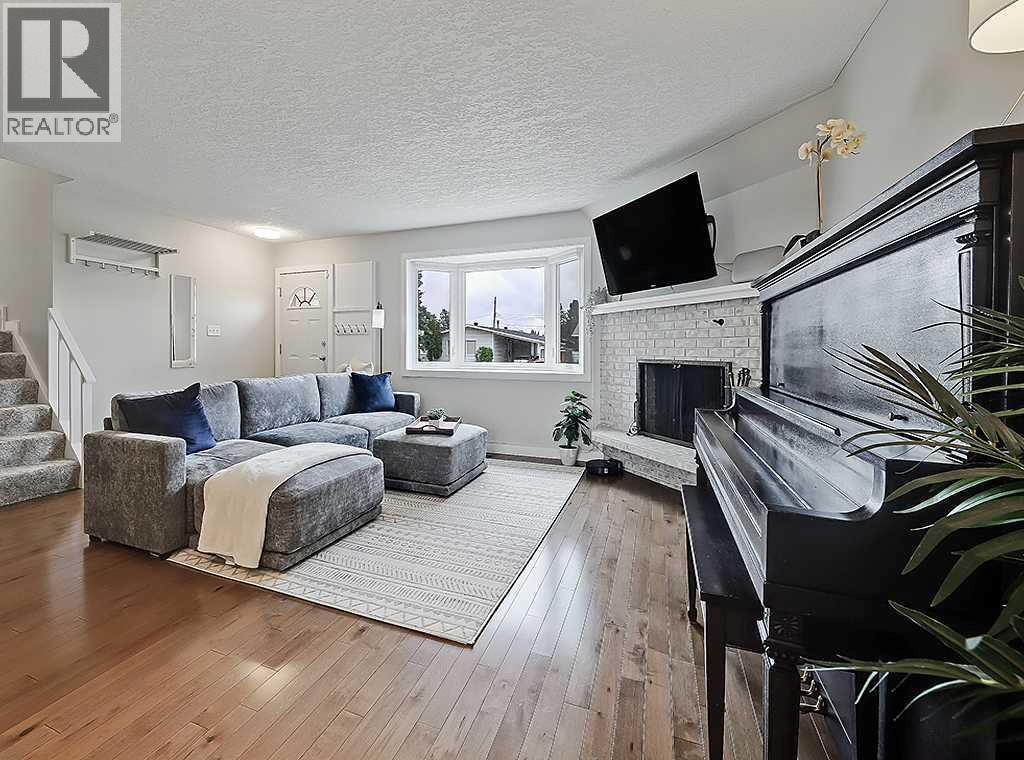 325 Whitney Crescent SE - Image 18