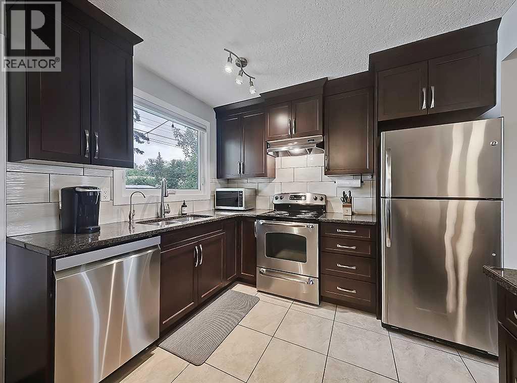 325 Whitney Crescent SE - Image 10