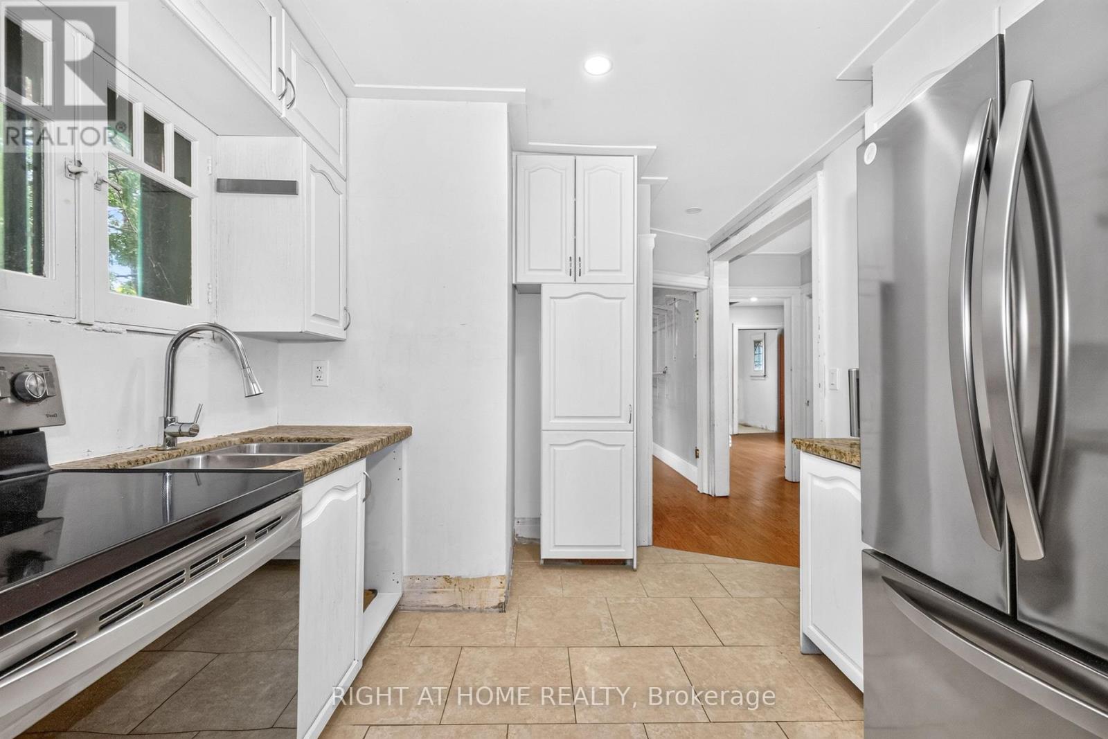 85 MAPLE AVENUE - Image 20