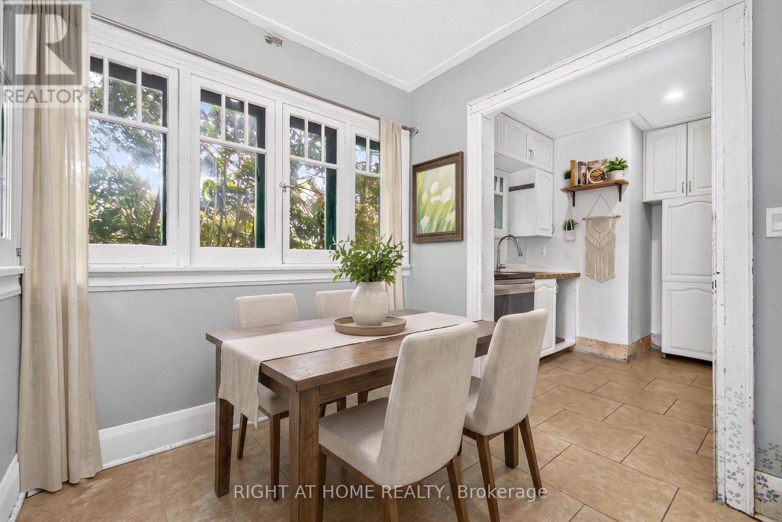 85 MAPLE AVENUE - 23