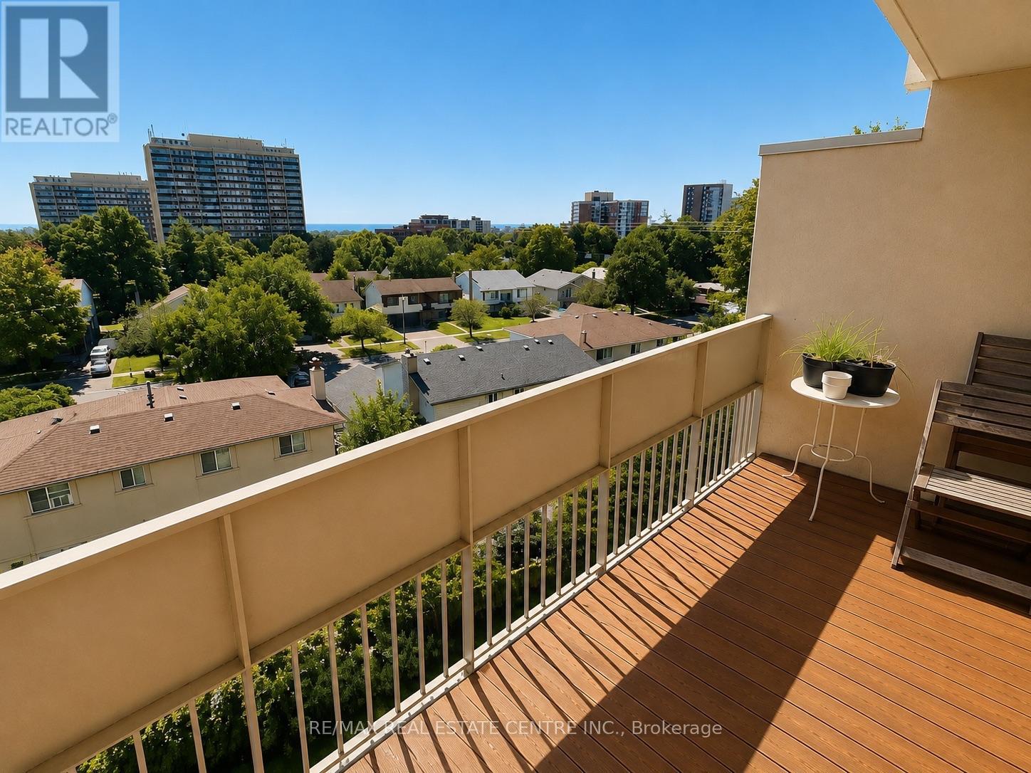 #516 1300 MARLBOROUGH COURT - Image 15