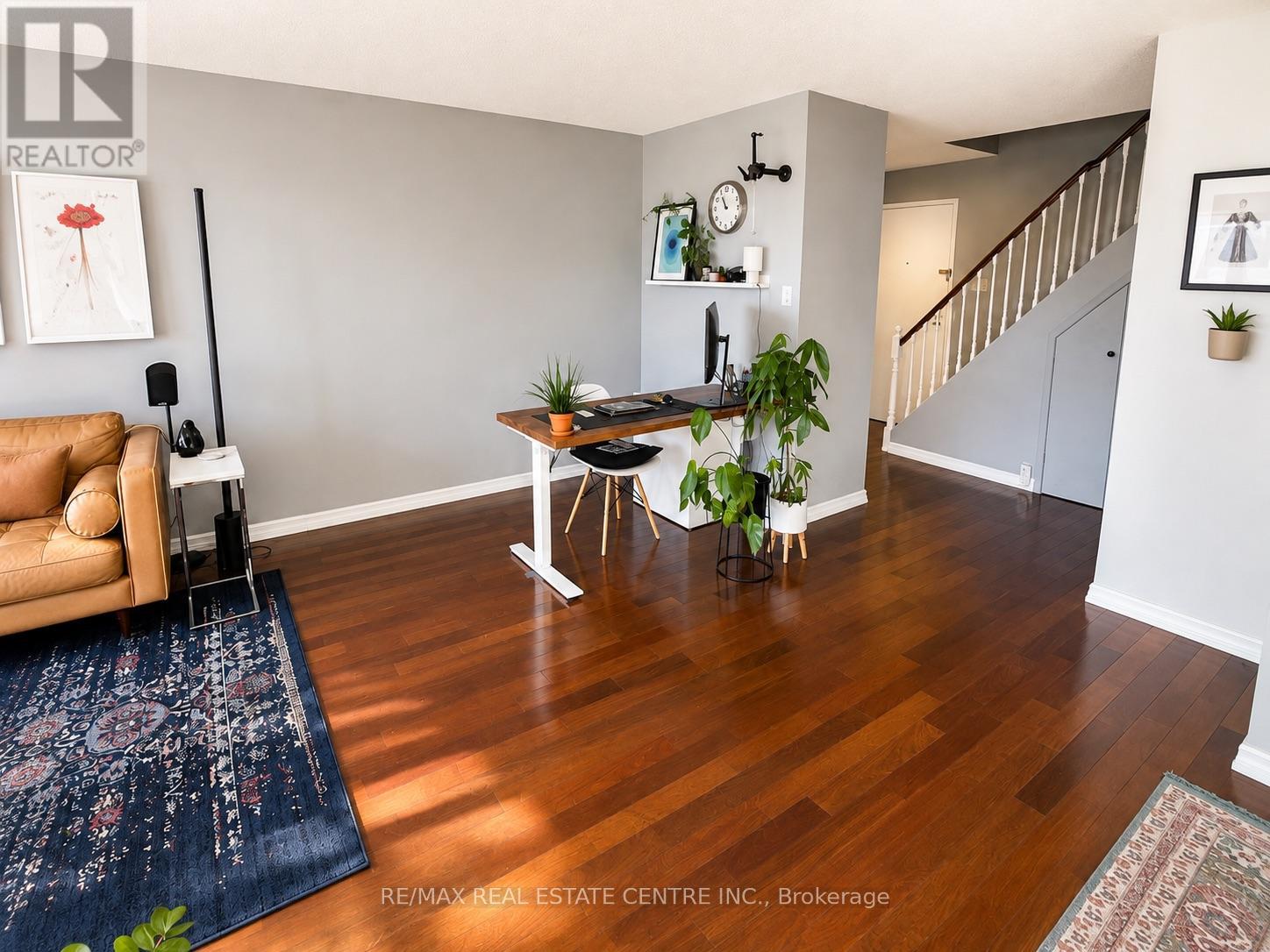 #516 1300 MARLBOROUGH COURT - 22