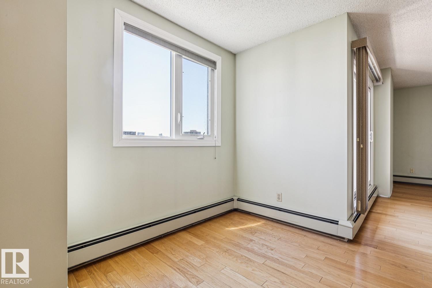 #905 9929 113 ST NW - Image 14