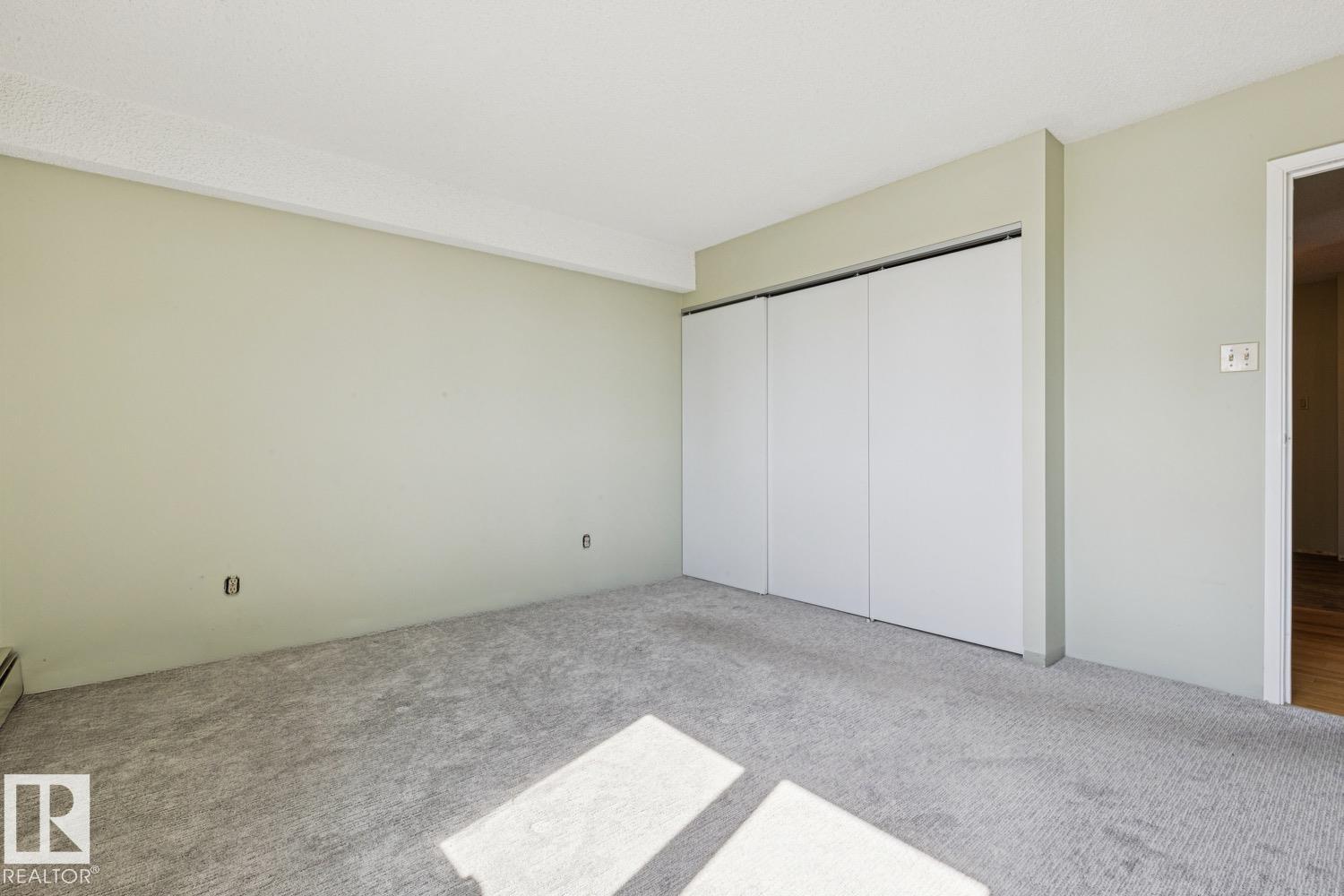 #905 9929 113 ST NW - 21
