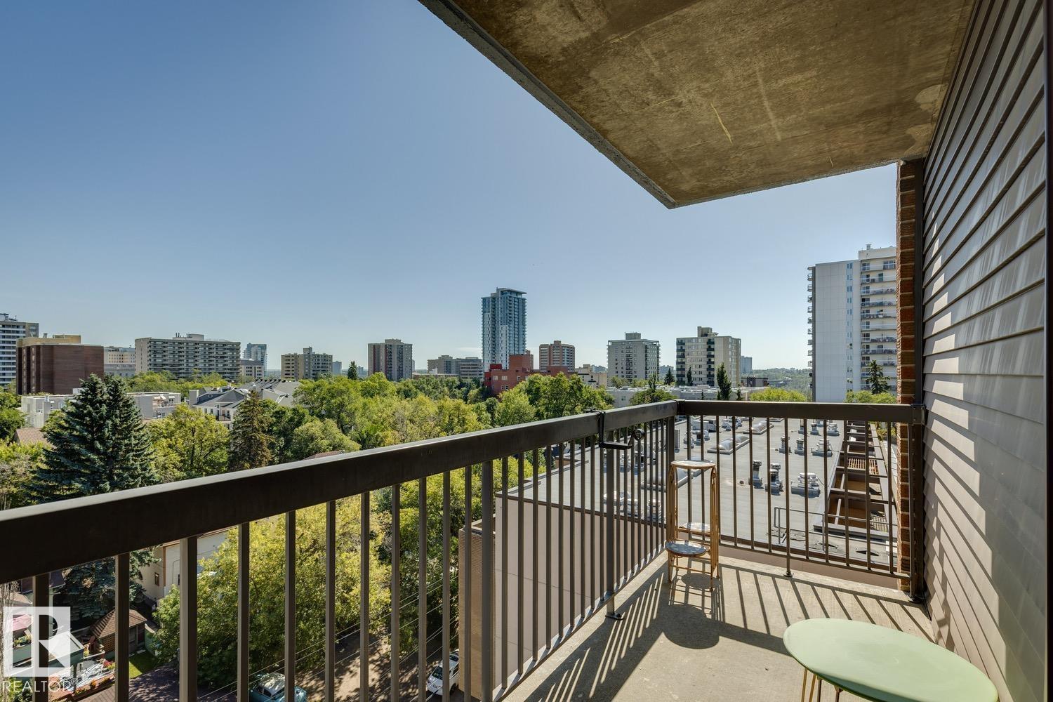 #905 9929 113 ST NW - Image 28