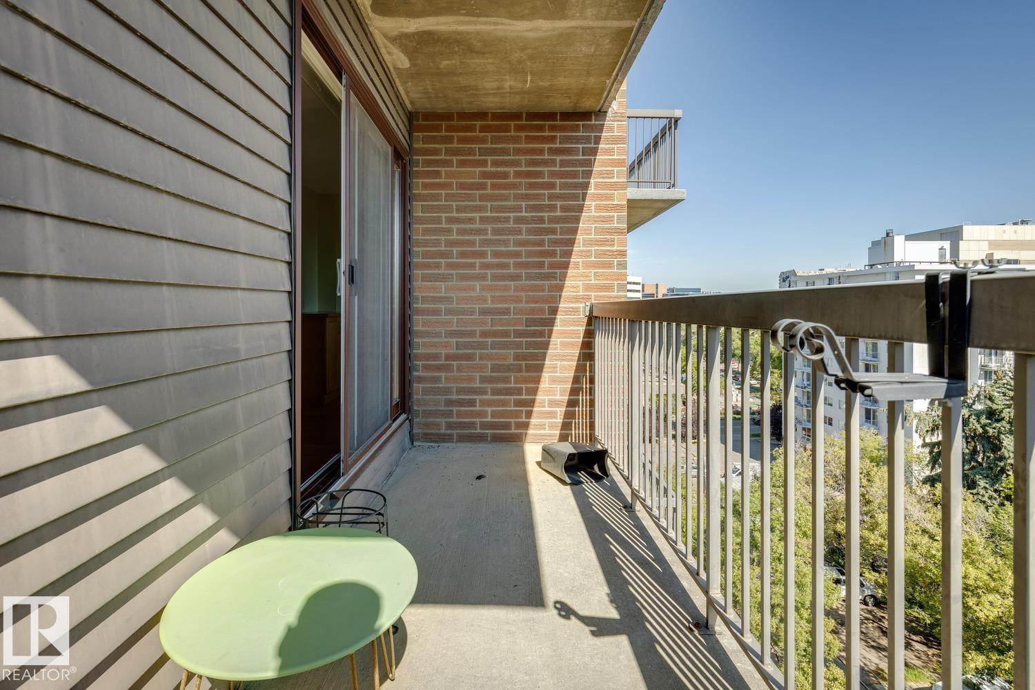 #905 9929 113 ST NW - 30