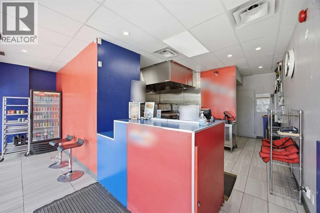 5403 Crowchild Trail Trail Northwest, Calgary, Alberta, T3A2G8, Calgary, Alberta — photo 4 of 5