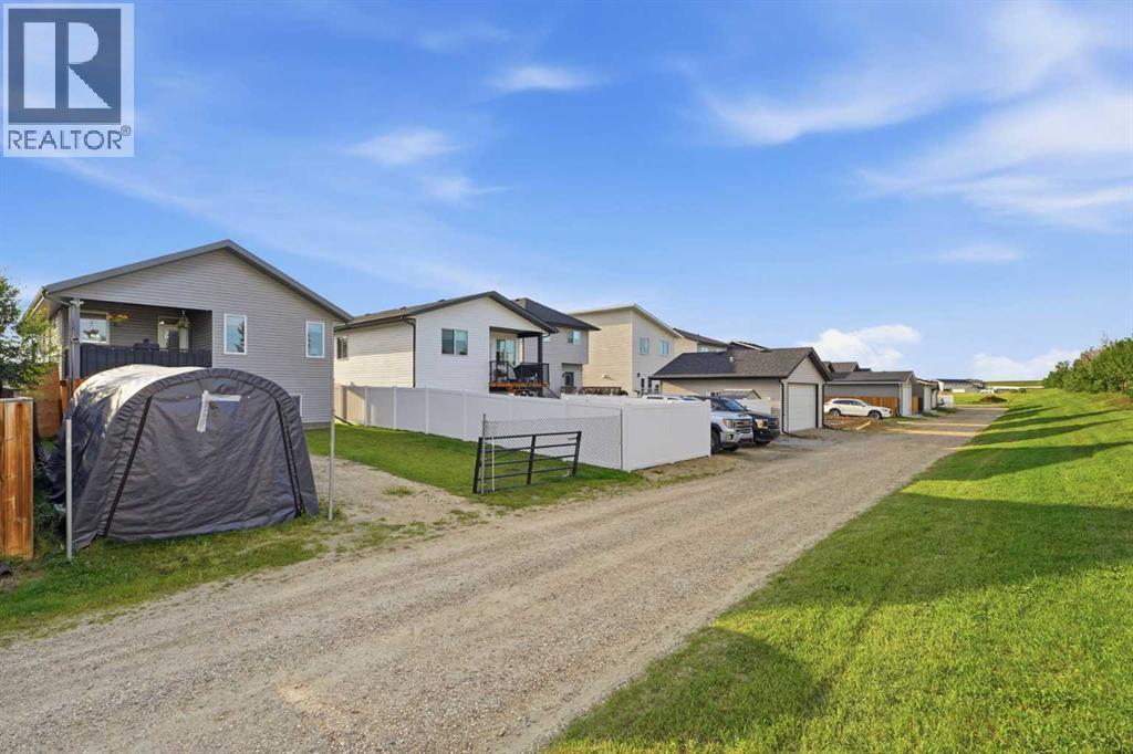 89 Aztec Crescent - 31