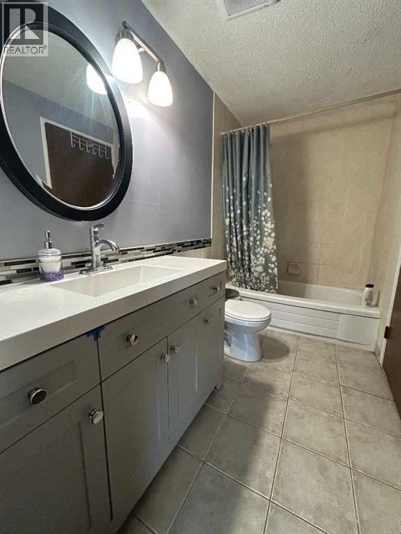 #161 20 Falbury Crescent NE - 19