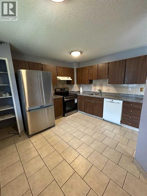 #161 20 Falbury Crescent NE - 6