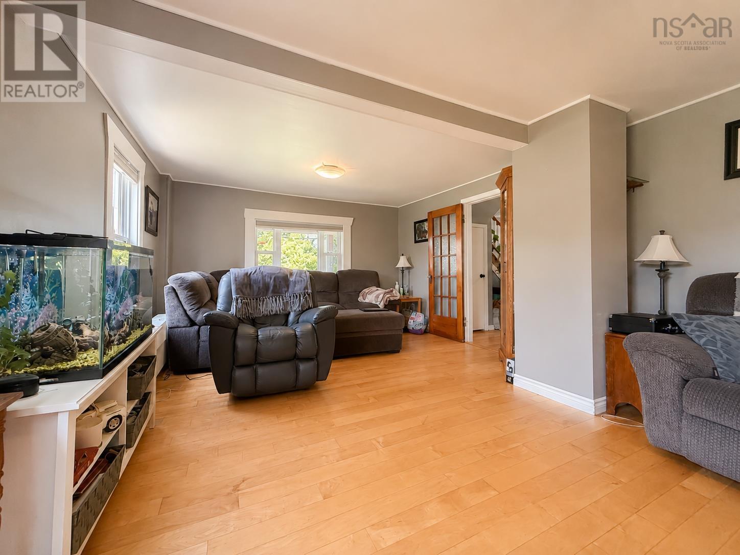 55 Monteith Avenue - Image 31