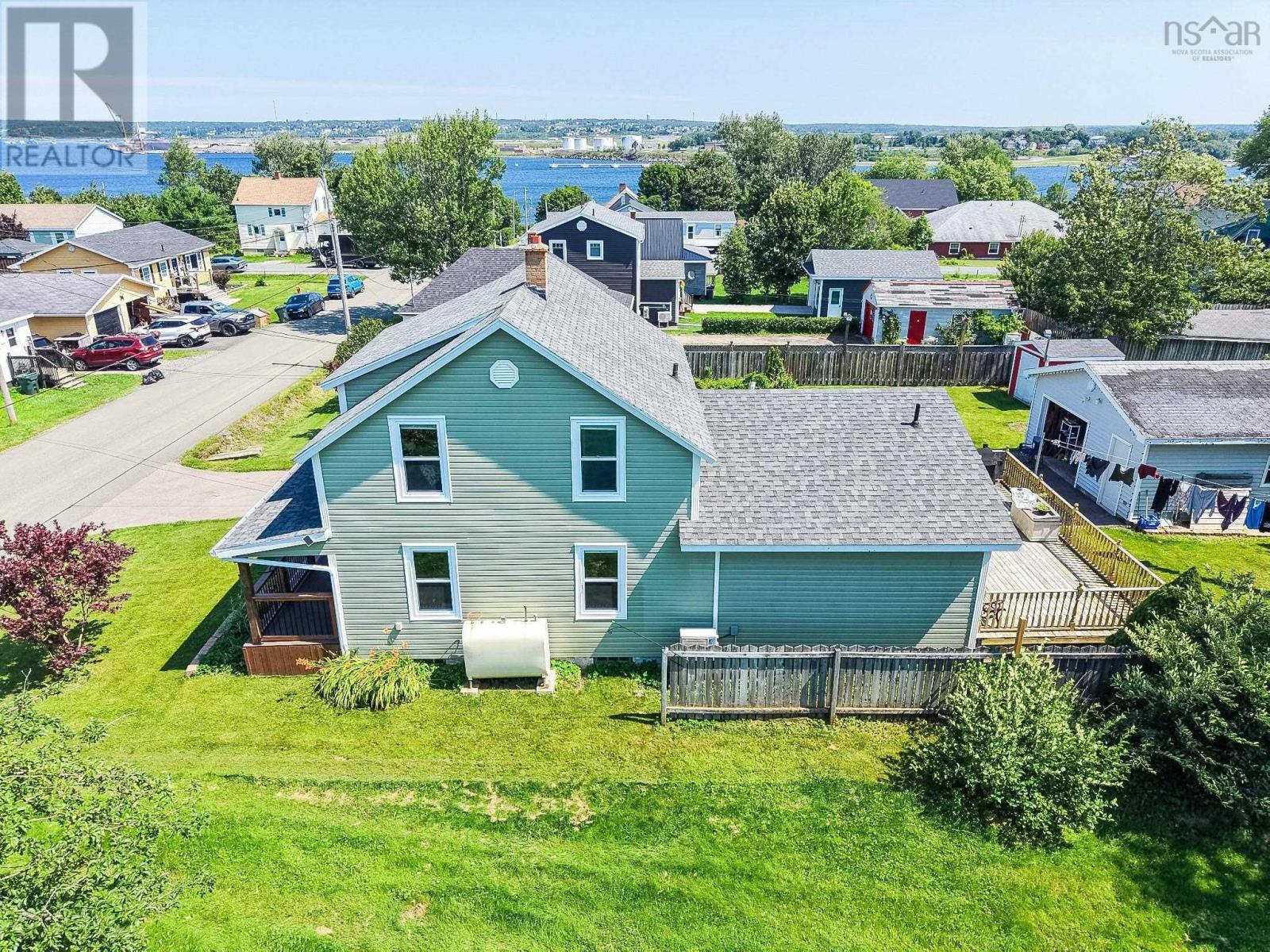 55 Monteith Avenue - 4