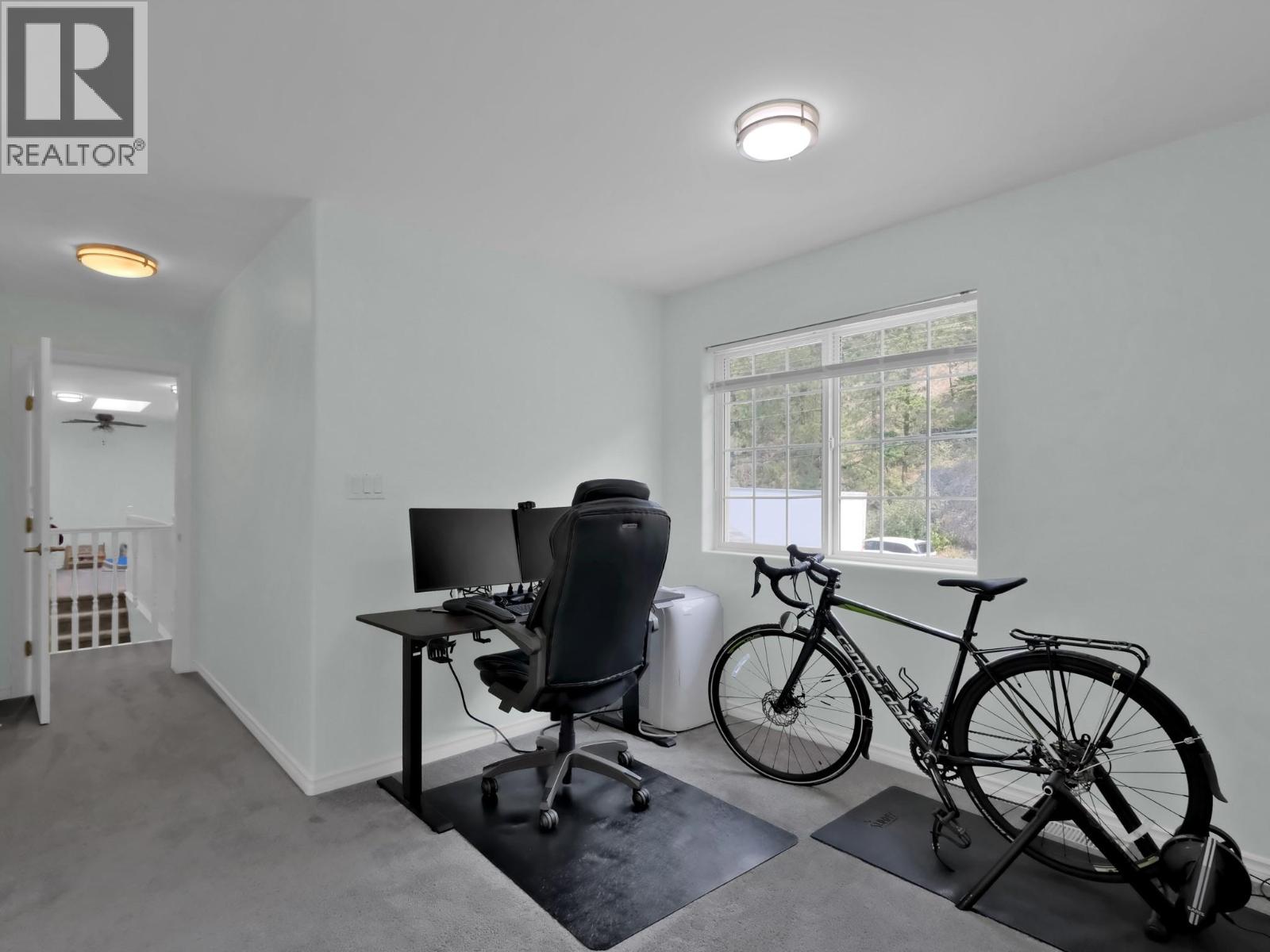  7200 VICTORIA Road South, Summerland