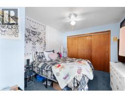 625 Broadway St, Saanich, BC V8Z2G5 Photo 24