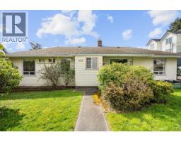 625 Broadway St, Saanich, BC V8Z2G5 Photo 46