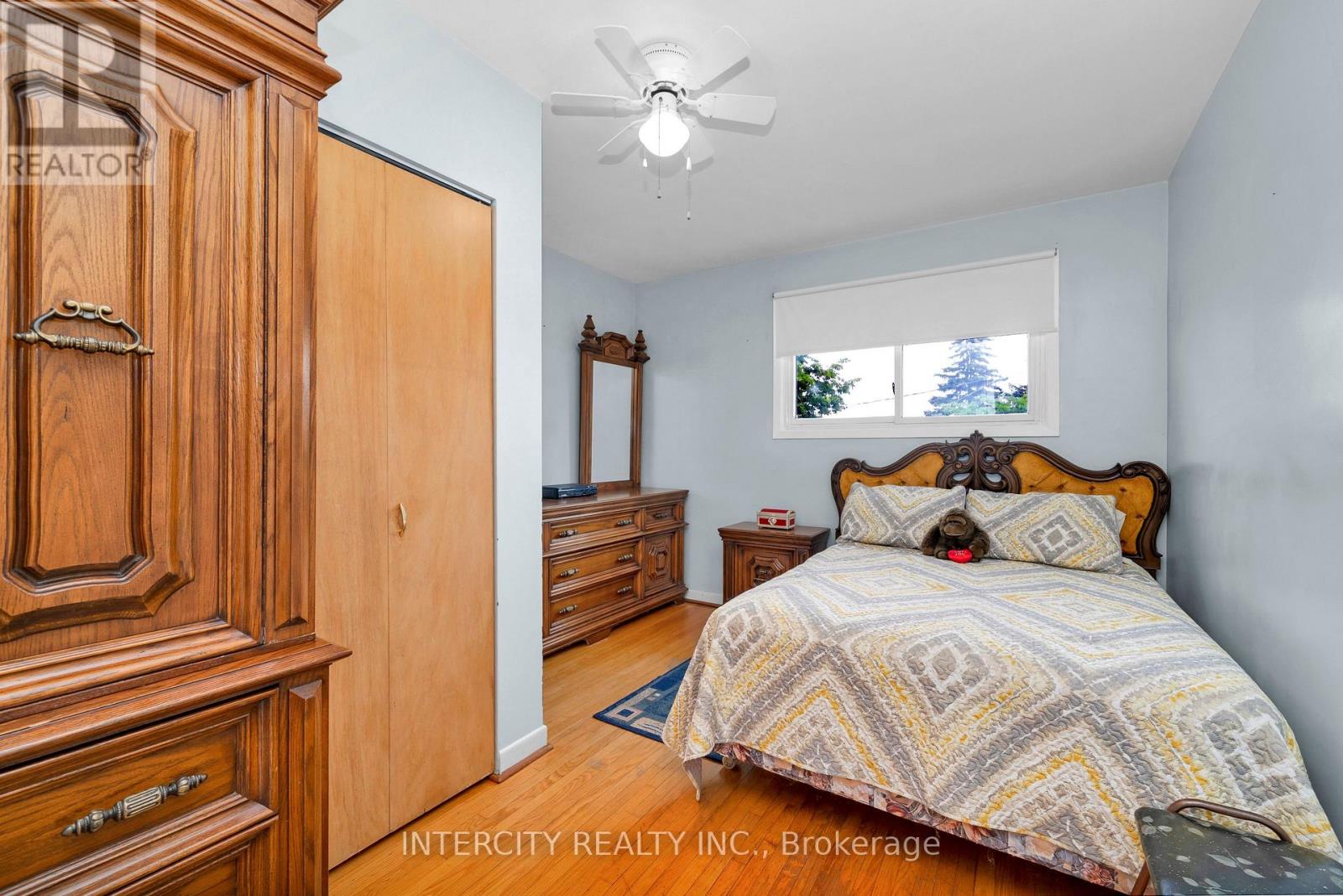 48 GOLDSBORO ROAD - 24
