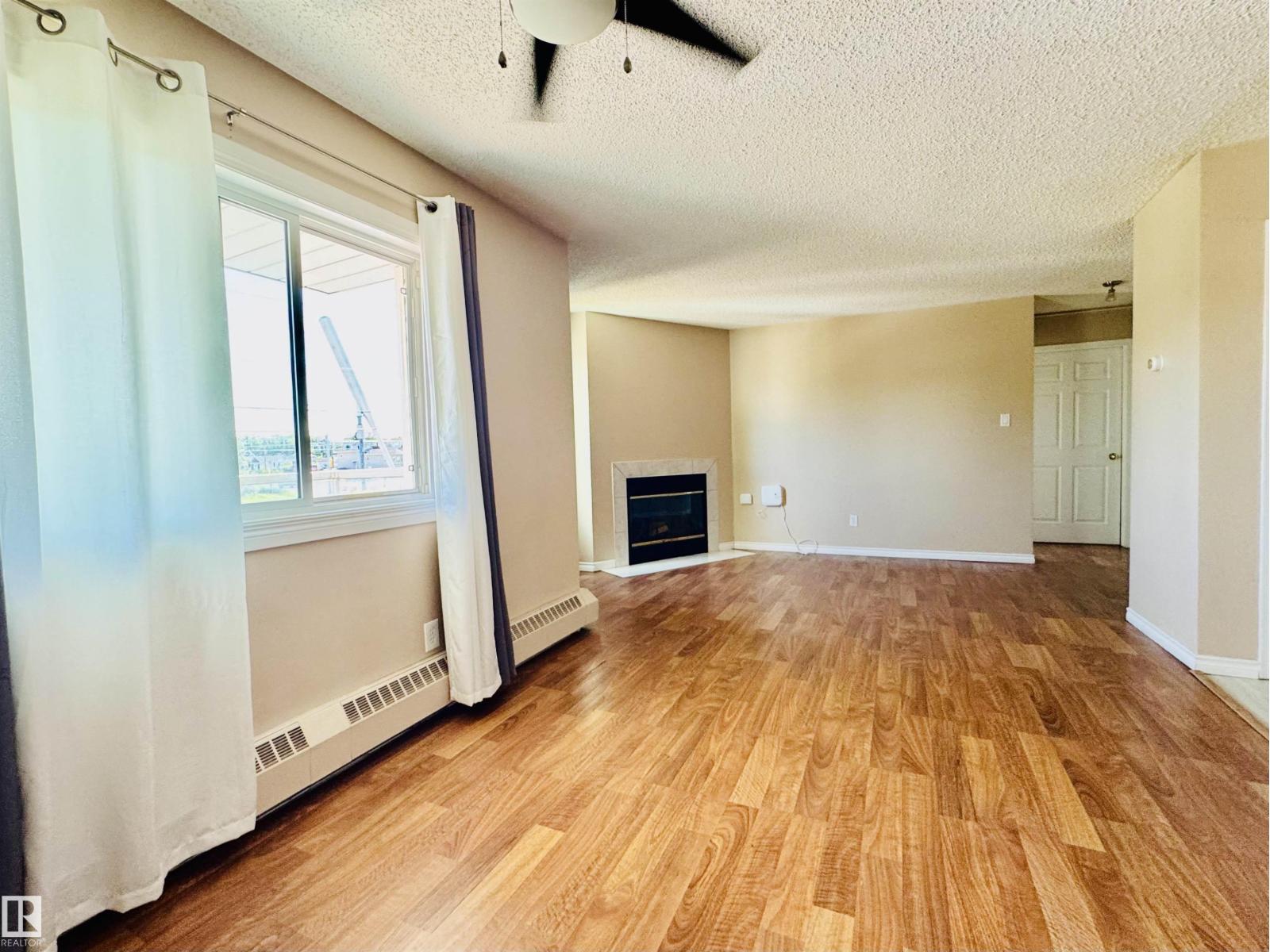 #204 11807 101 ST NW - 10