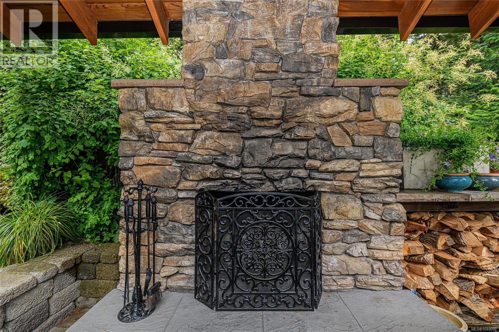 5240 La Bonne Rd - 48