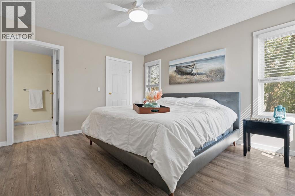 906 7 Street SE - Image 20