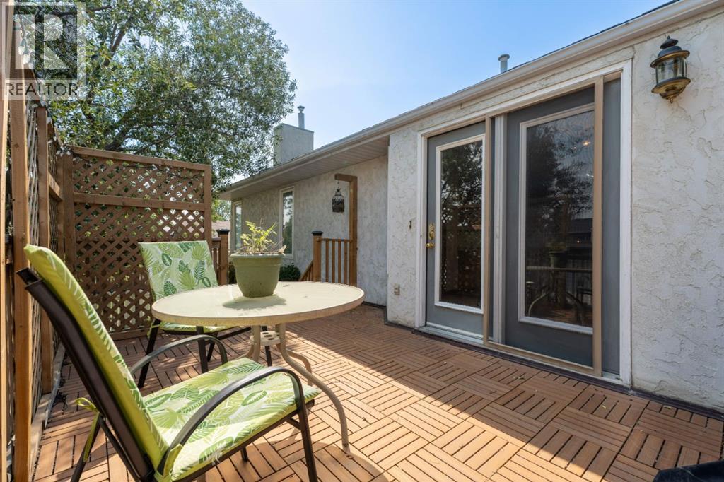906 7 Street SE - 17
