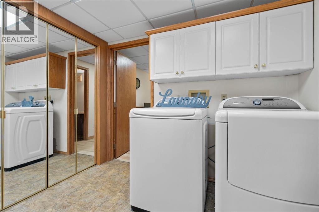 906 7 Street SE - Image 32