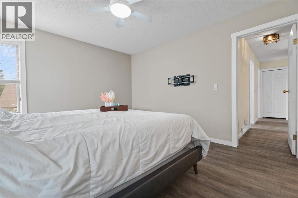 906 7 Street SE - Image 22