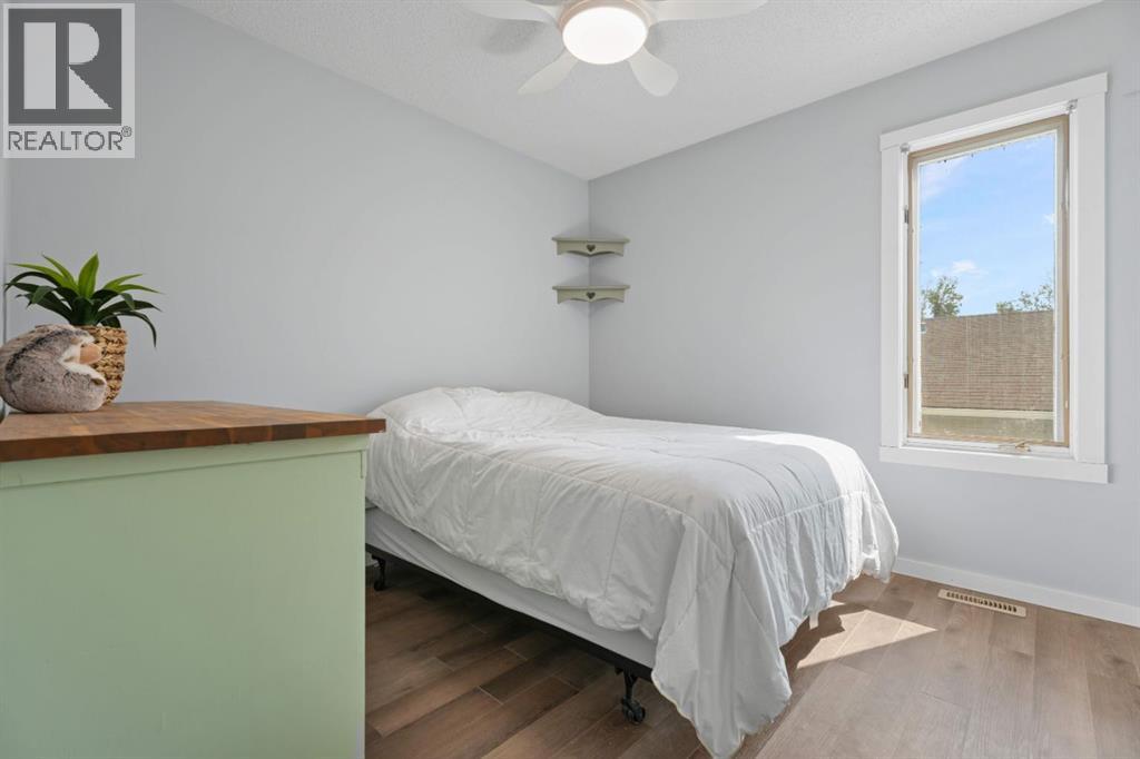 906 7 Street SE - Image 27