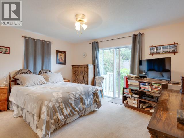 6886 HARVIE AVE - Image 17