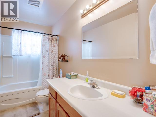 6886 HARVIE AVE - Image 22