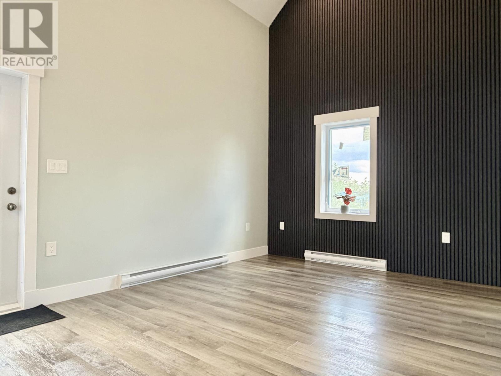 100 Maloney Street - Image 15