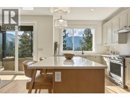 Foyer - 7012 Manning Place, Vernon, BC V1B0B6 Photo 6