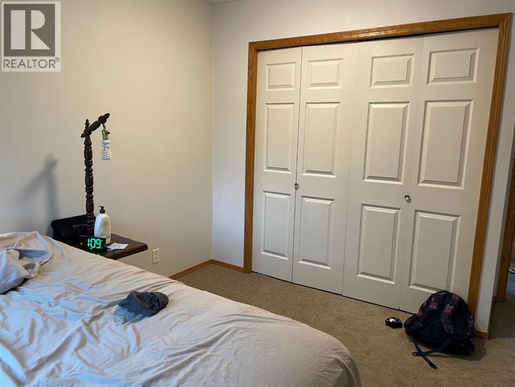 #207 855 Columbia Boulevard W - 11