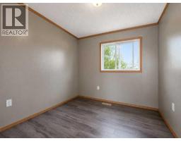 229 Mawdsley, Grande Cache, AB T0E0Y0 Photo 12