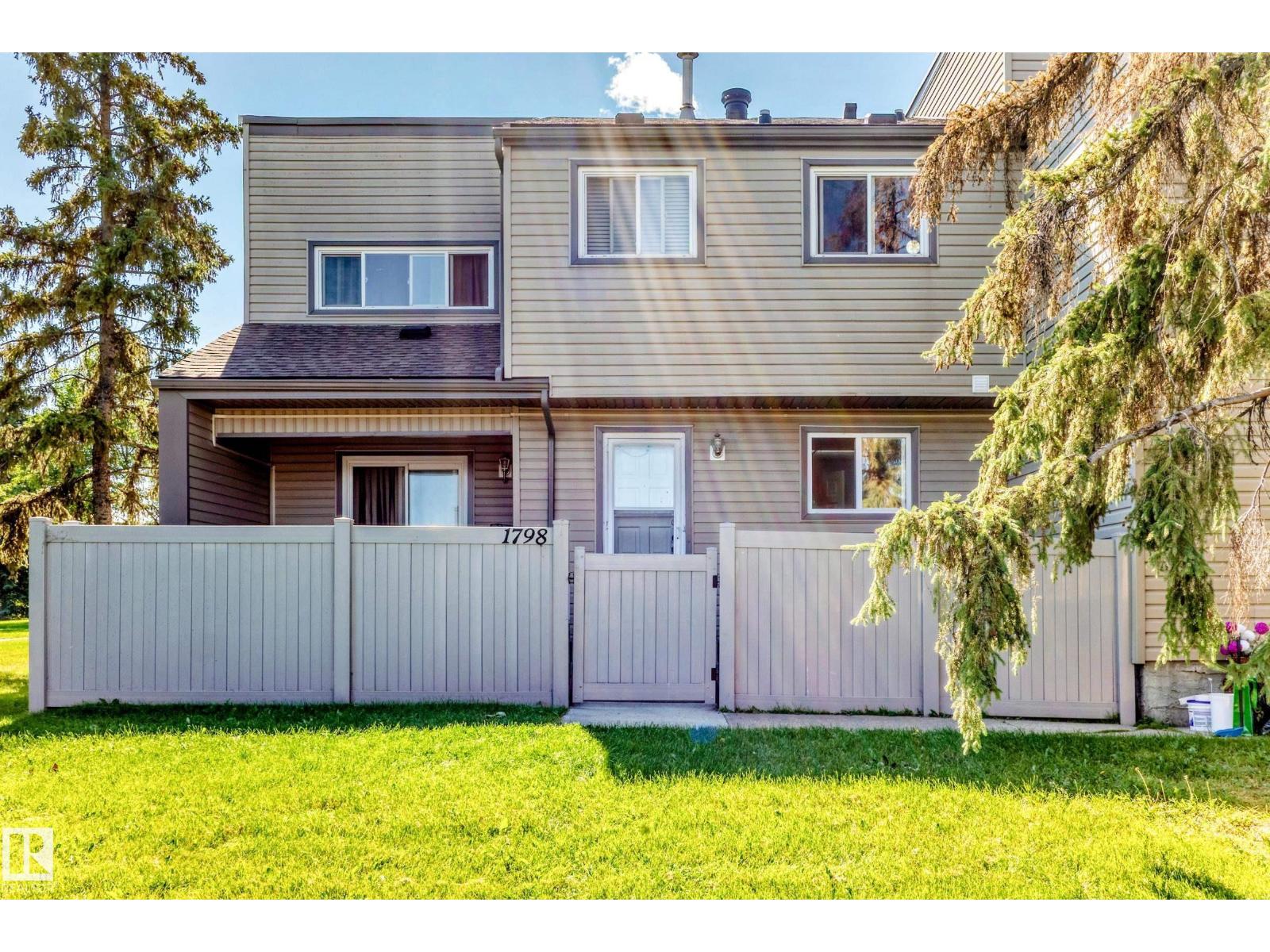 1798 LAKEWOOD RD S NW, Edmonton, Alberta, T6K3B6