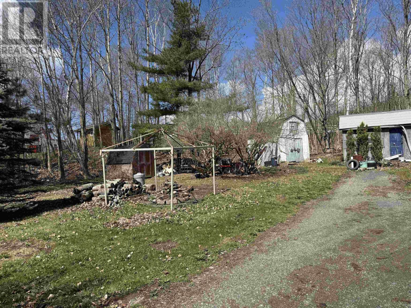 39 Munroe Ave Extension - Image 19