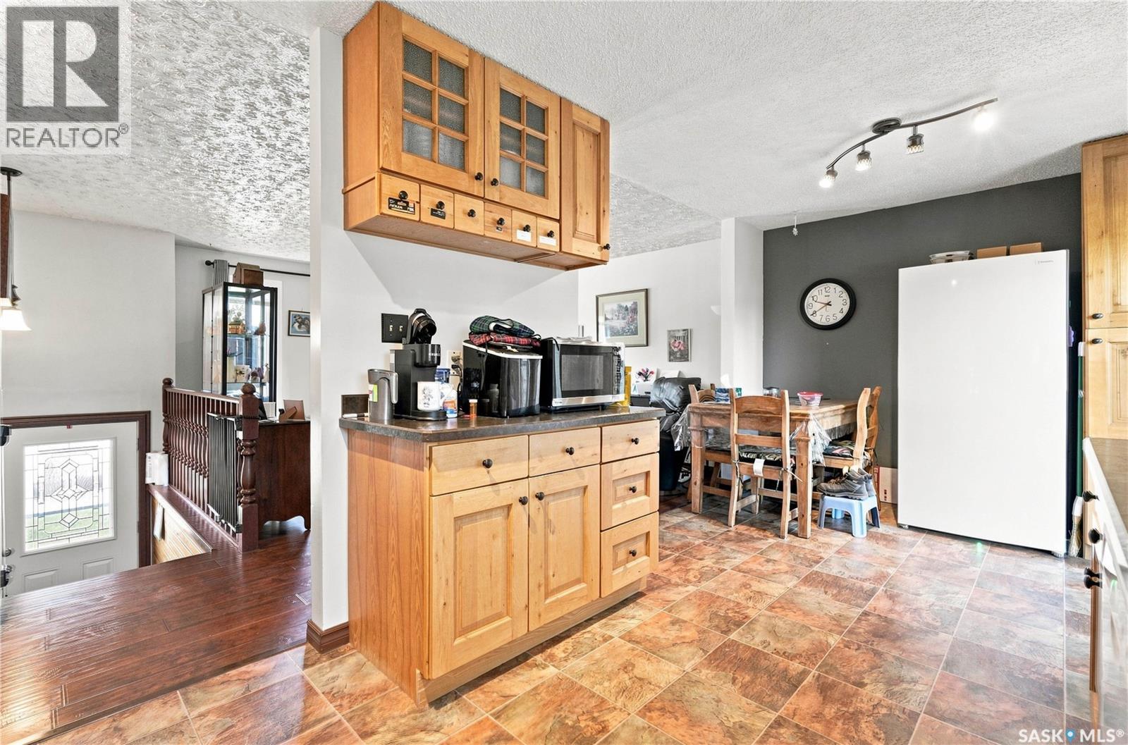 402 Fehr CRESCENT - Image 14