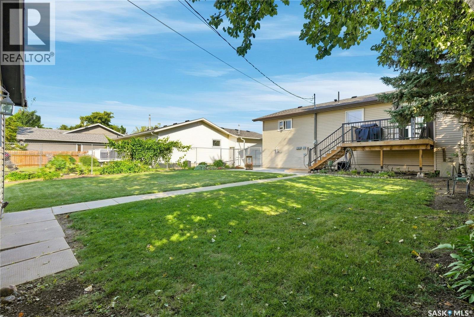 402 Fehr CRESCENT - 42
