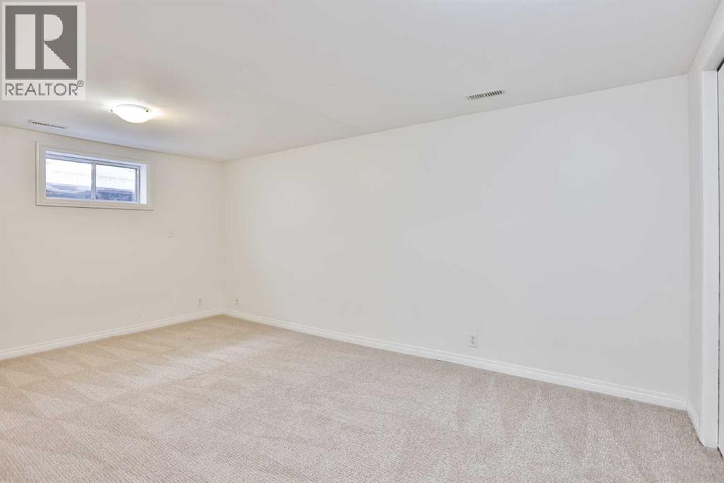 722 20 Street S - Image 23
