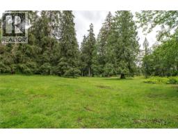 Laundry room - 870 Sayward Rd, Sayward, BC V0P1R0 Photo 12