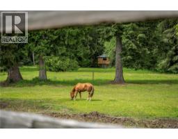 870 Sayward Rd, Sayward, BC V0P1R0 Photo 20