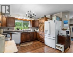 870 Sayward Rd, Sayward, BC V0P1R0 Photo 25