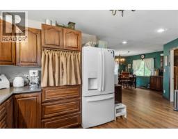 870 Sayward Rd, Sayward, BC V0P1R0 Photo 26