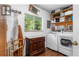 870 Sayward Rd, Sayward, BC V0P1R0 Photo 29
