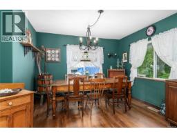 870 Sayward Rd, Sayward, BC V0P1R0 Photo 24