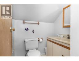 870 Sayward Rd, Sayward, BC V0P1R0 Photo 41
