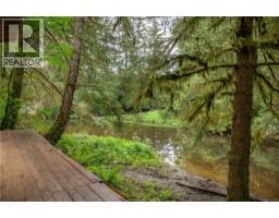 Family room - 870 Sayward Rd, Sayward, BC V0P1R0 Photo 14