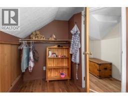 870 Sayward Rd, Sayward, BC V0P1R0 Photo 43